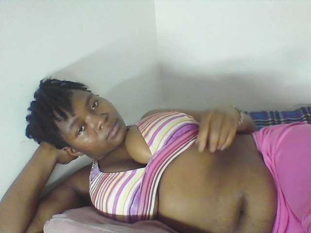 Cutecaramela live webcam show