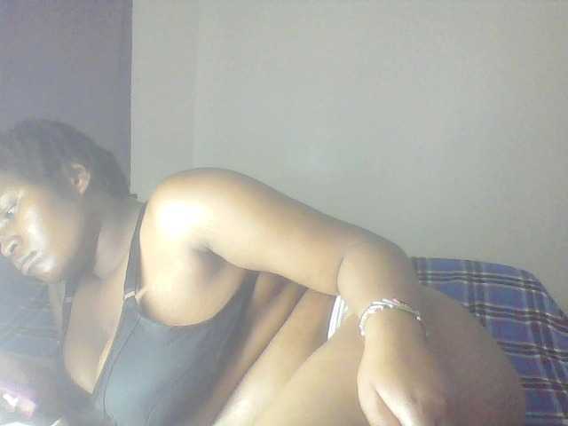 Cutecaramela live cam on UnifiedCams