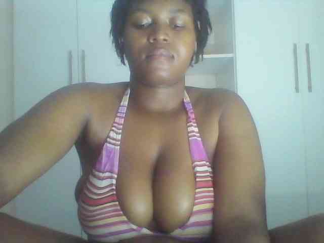 Cutecaramela webcam