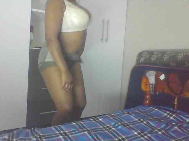 Cutecaramela webcam