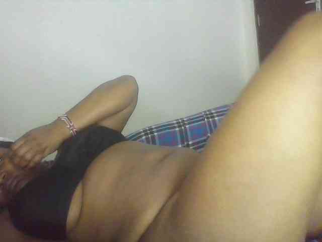 Cutecaramela webcam