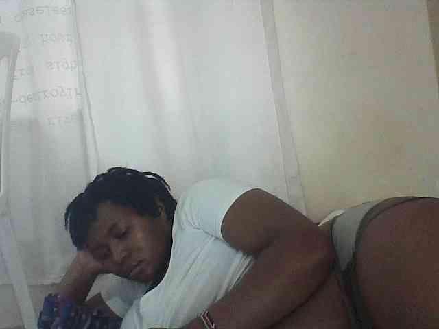 Cutecaramela webcam