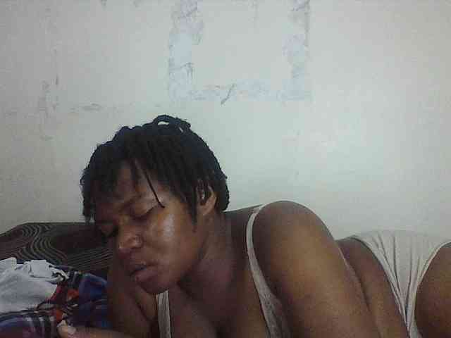 Cutecaramela webcam