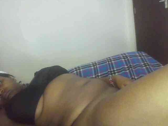 Cutecaramela webcam