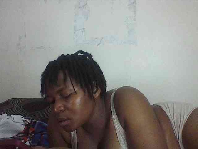 Cutecaramela webcam