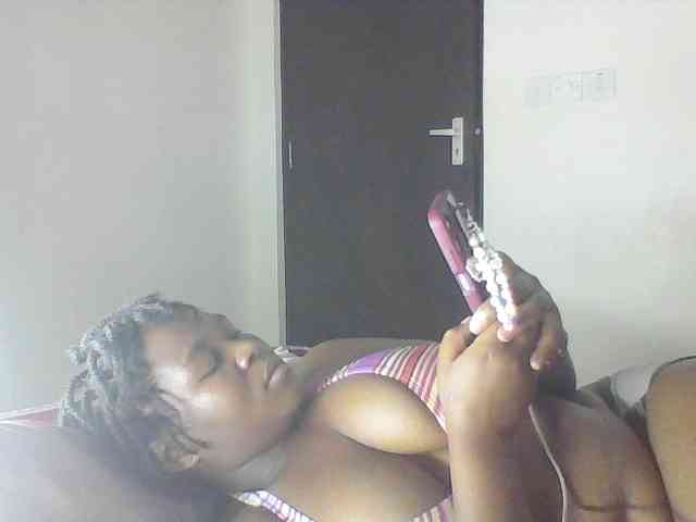 Cutecaramela webcam