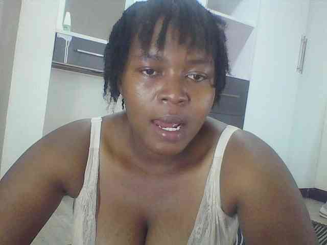Cutecaramela webcam