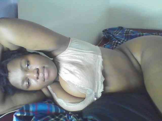 Cutecaramela webcam