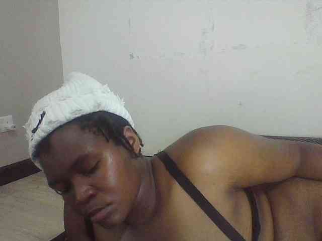 Cutecaramela webcam