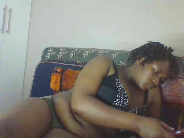 Cutecaramela webcam