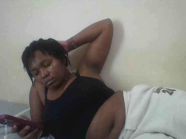 Cutecaramela webcam