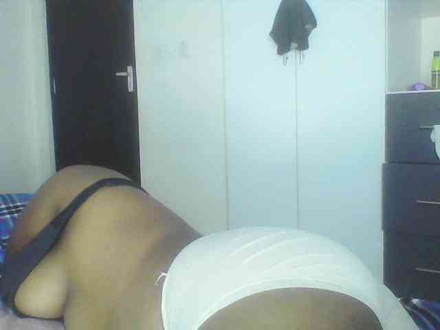 Cutecaramela webcam