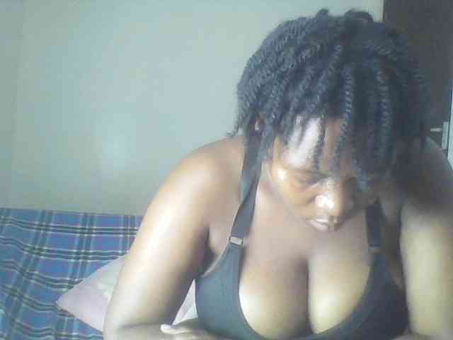 Cutecaramela webcam