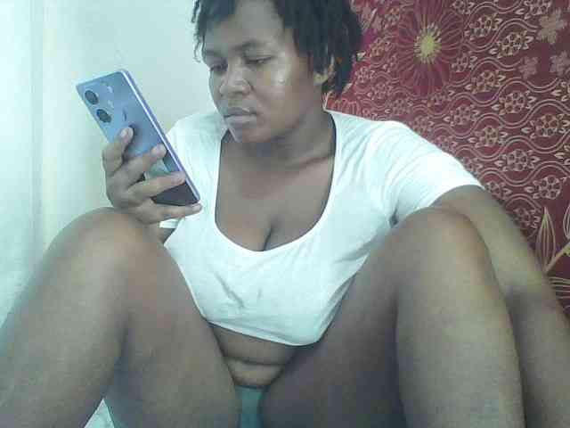 Cutecaramela webcam