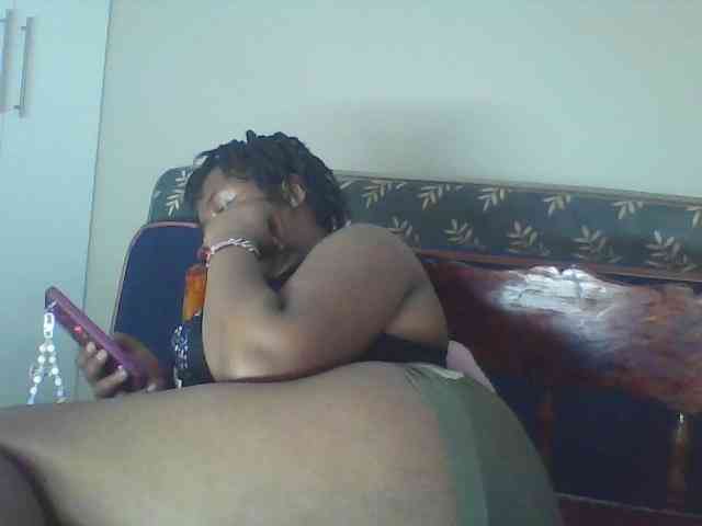 Cutecaramela webcam