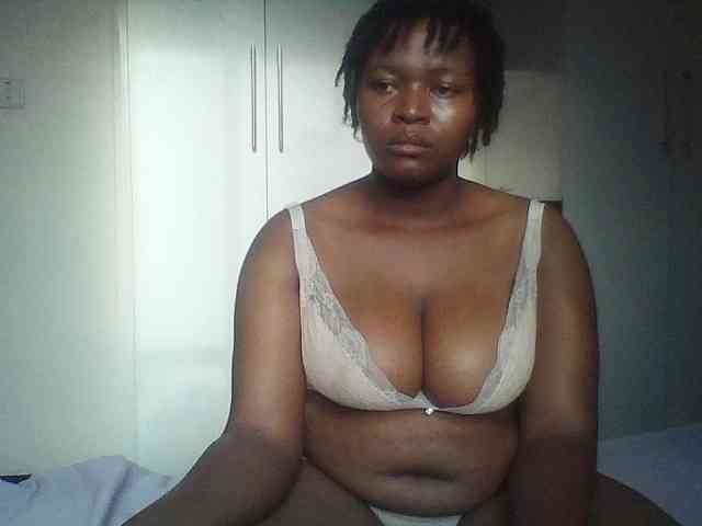 Cutecaramela webcam