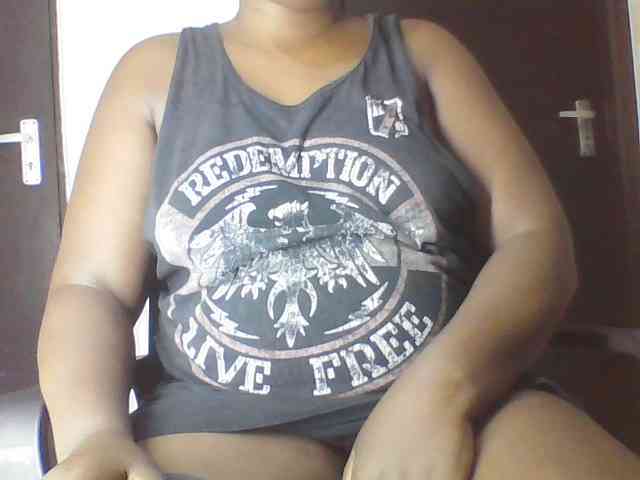 Cutecaramela webcam