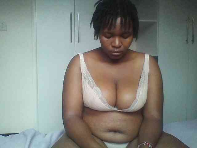 Cutecaramela webcam