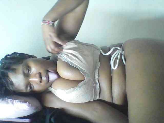Cutecaramela webcam