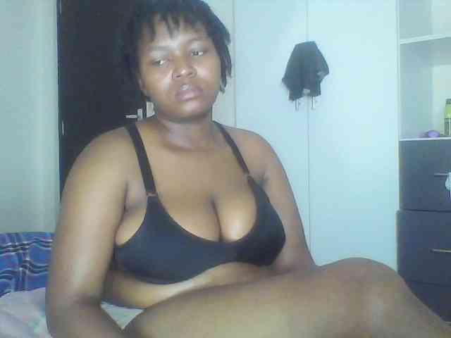 Cutecaramela webcam