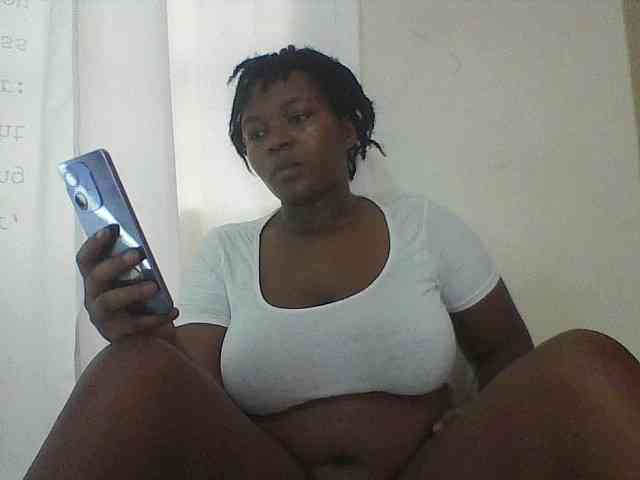 Cutecaramela webcam