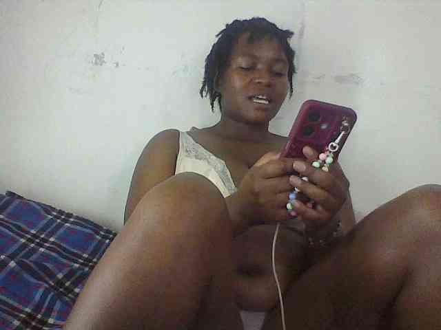 Cutecaramela webcam