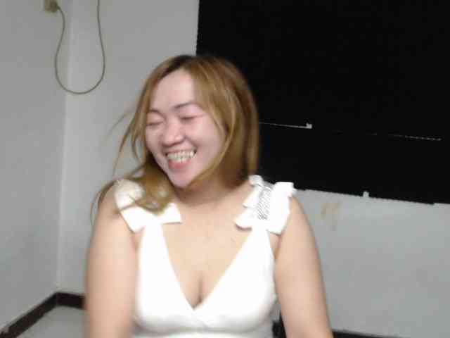 PinayNewestSensation webcam