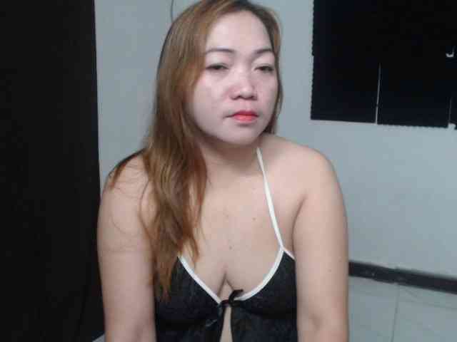 PinayNewestSensation webcam