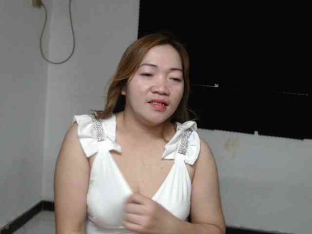 PinayNewestSensation webcam