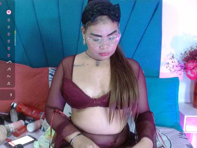Mariana-star webcam bongacams model stream image