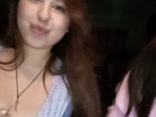 Alica-and-Angelina