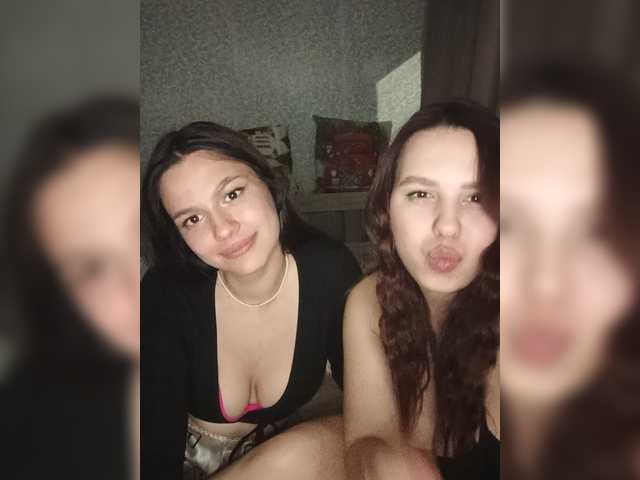 Alica-and-Angelina