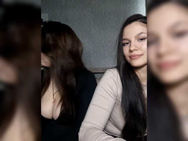 go to chat with Alica-and-Angelina