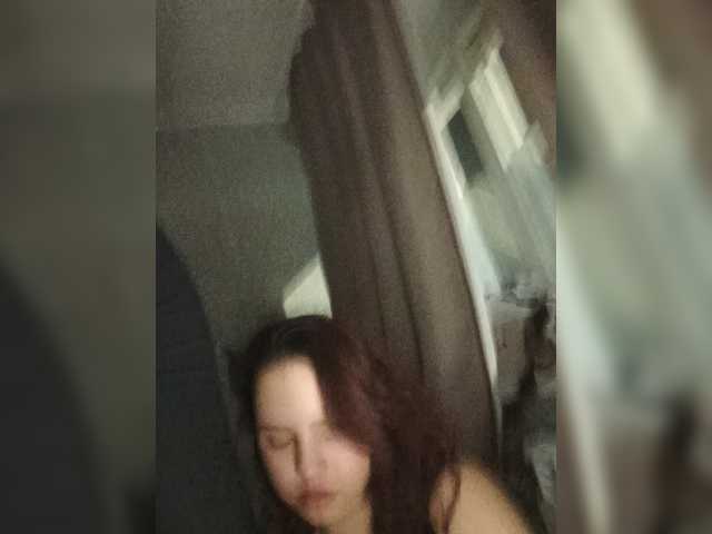  Alica-and-Angelina chat room