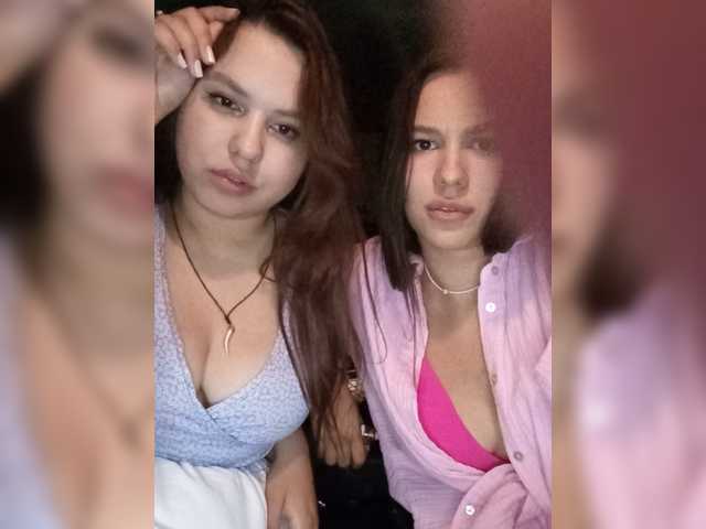 Sex chat gratuit in direct cu Alica-and-Angelina pe BongaCams