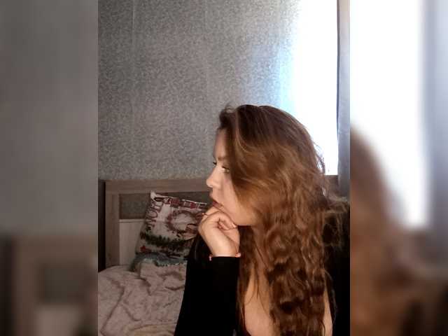  Alica-and-Angelina chat room