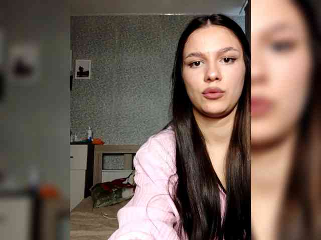 Alica-and-Angelina webcam