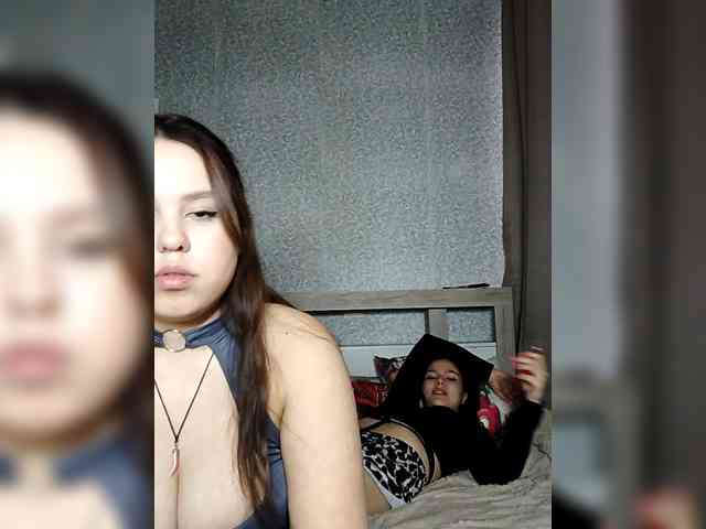 Alica-and-Angelina webcam