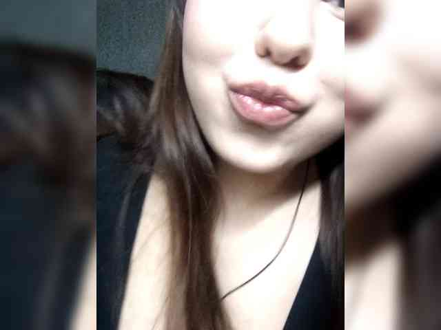 Alica-and-Angelina webcam