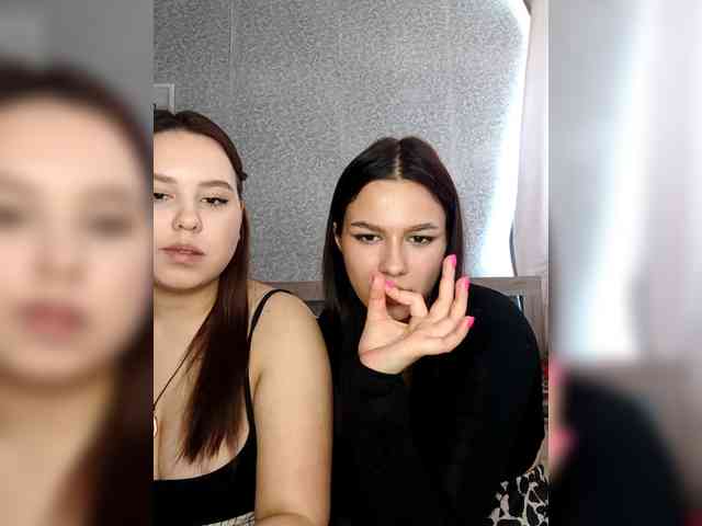 Alica-and-Angelina webcam