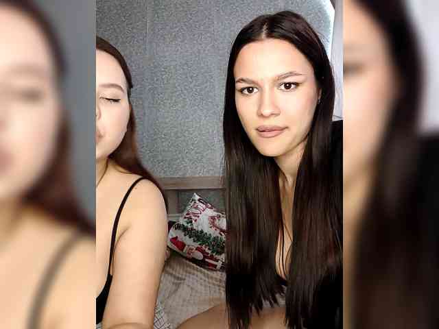 Alica-and-Angelina webcam