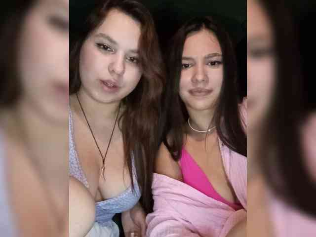 Model: Alica-and-Angelina