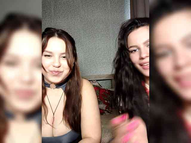 Alica-and-Angelina webcam
