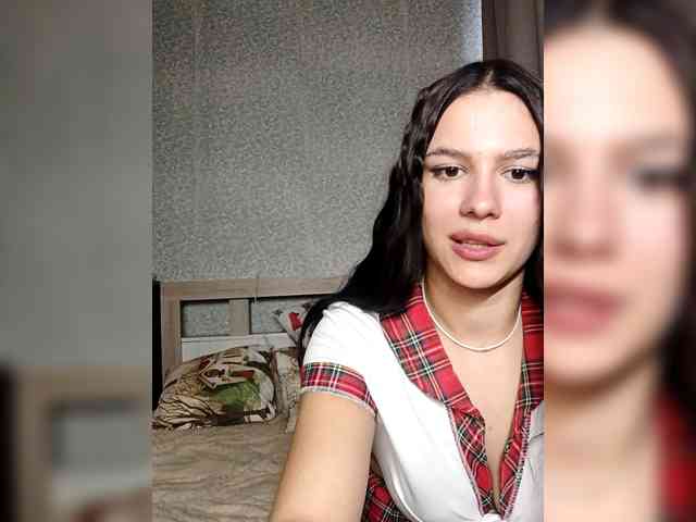 Alica-and-Angelina webcam