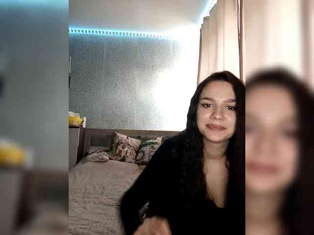 Alica-and-Angelina webcam