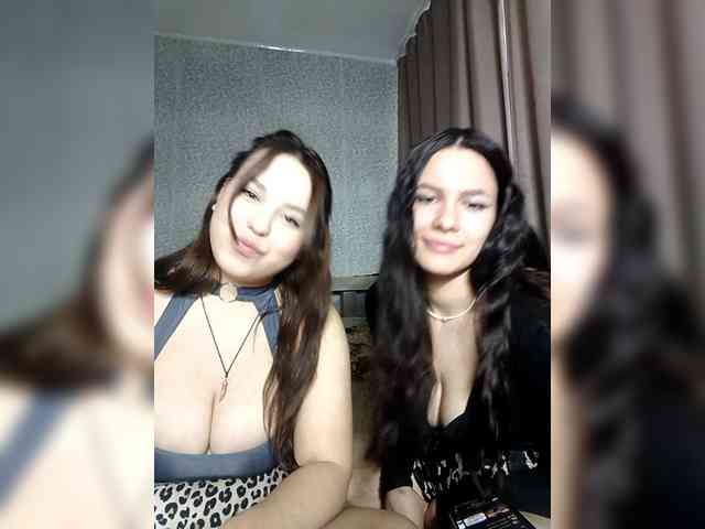 Alica-and-Angelina webcam