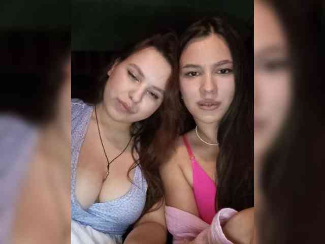 Alica-and-Angelina