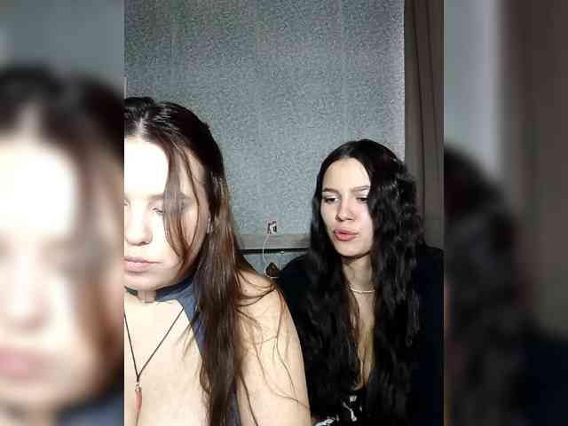 Alica-and-Angelina webcam