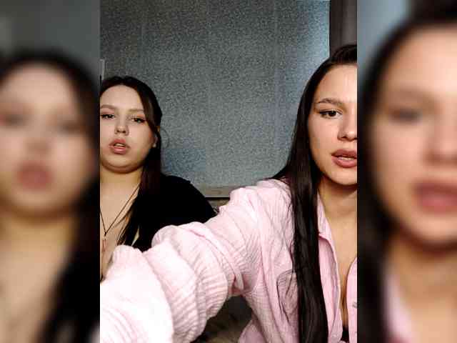 Alica-and-Angelina webcam