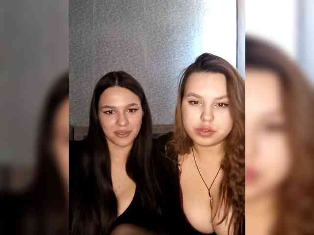 Alica-and-Angelina live show